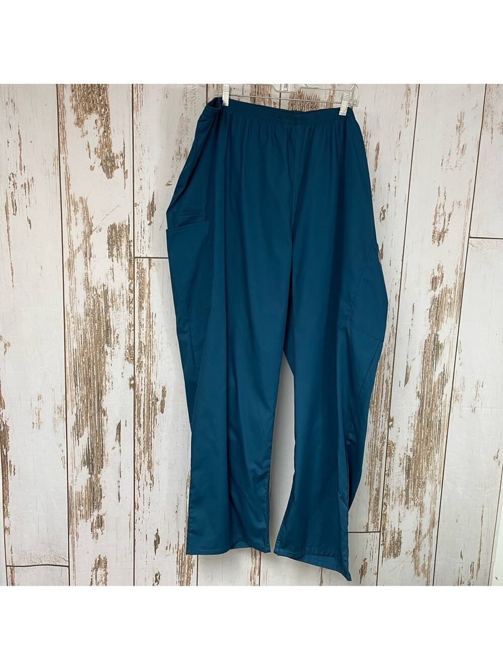 NWT Scrub Zone, Elastic Waist Cargo Scrub Pants, Size 4XL. Turquoise Teal Color.